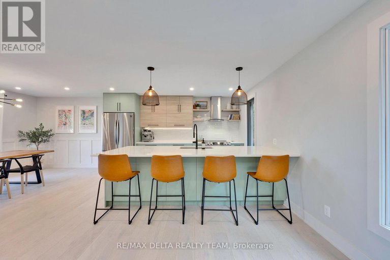 28875474/2556-gravelle-crescent/blackburn-hamlet/ottawa/ontario/K1B3A3_6