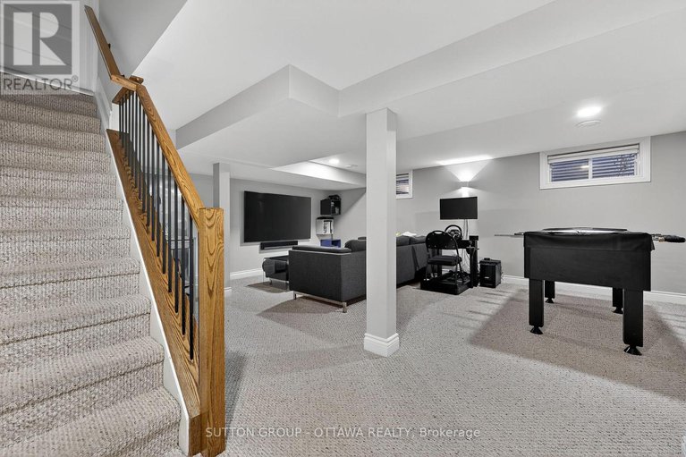 29128256/25-southpark-drive/blackburn-hamlet/ottawa/ontario/K1B3B8_30