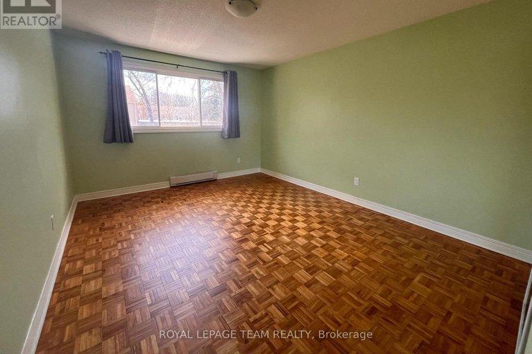 29658665/87-grady-crescent/sheahan-estatestrend-village/ottawa/ontario/K2H5S2_15