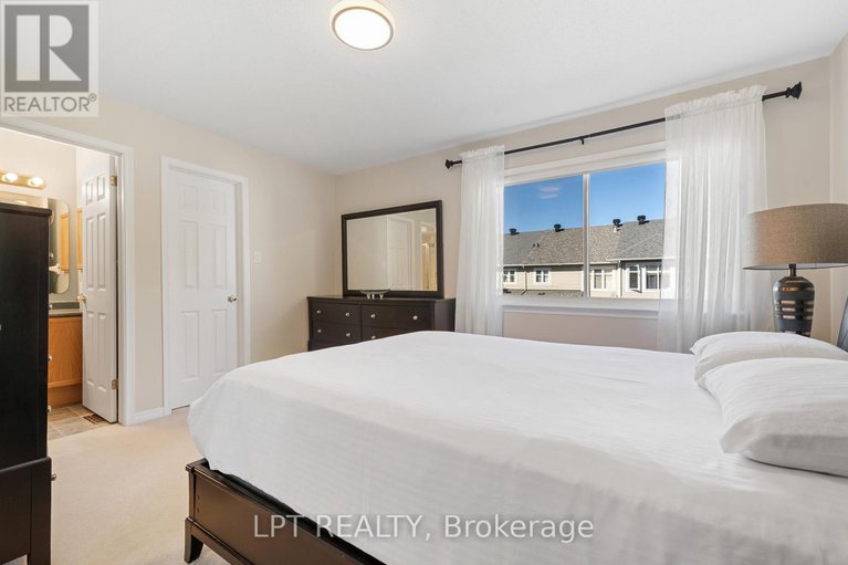 28989666/16-calaveras-avenue/longfields/ottawa/ontario/K2J4Z8_21