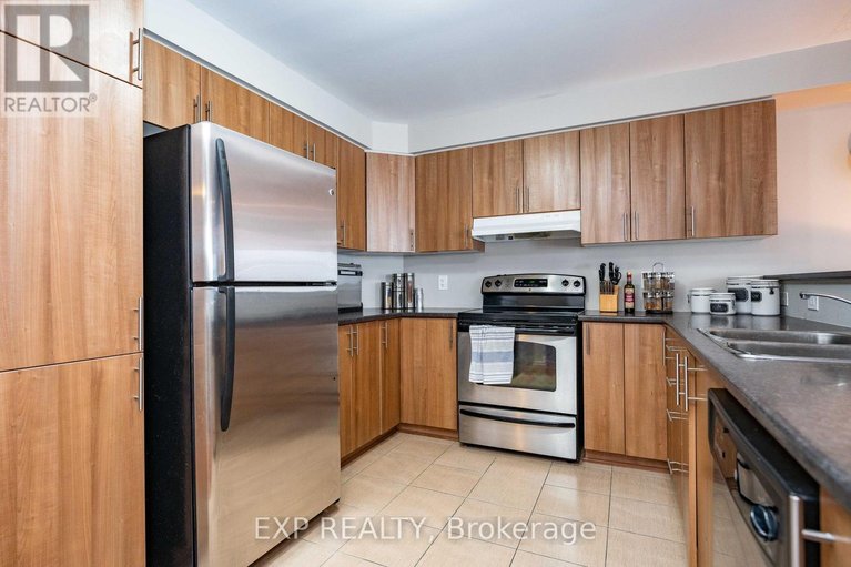 29635220/504-barholm-private/mer-bleuebradley-estatesanderson-park/ottawa/ontario/K4B1H9_13