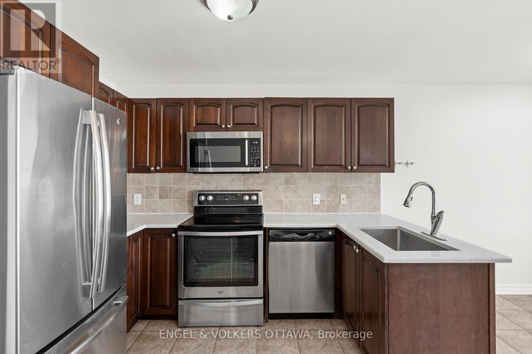 29221825/238-forestbrook-street/morgans-grantsouth-march/ottawa/ontario/K2K0B4_8