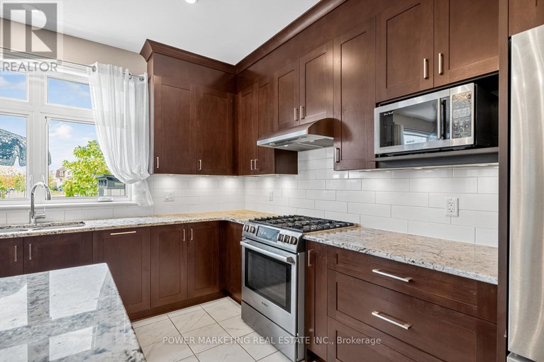 28897441/692-egret-way/half-moon-bay/ottawa/ontario/K2J0X4_16