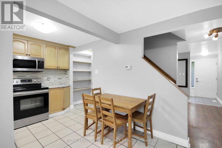 28901936/360-woodfield-drive/tanglewood/ottawa/ontario/K2G3W9_11