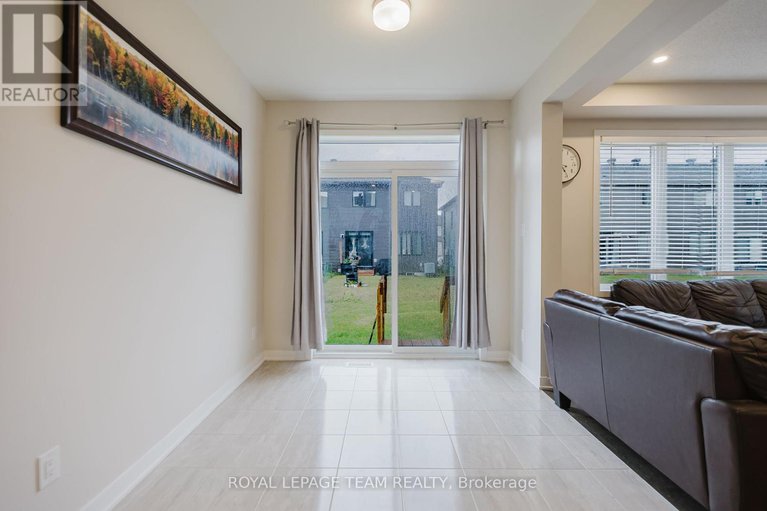 28640358/611-fenwick-way/stonebridge/ottawa/ontario/K2J7E5_16