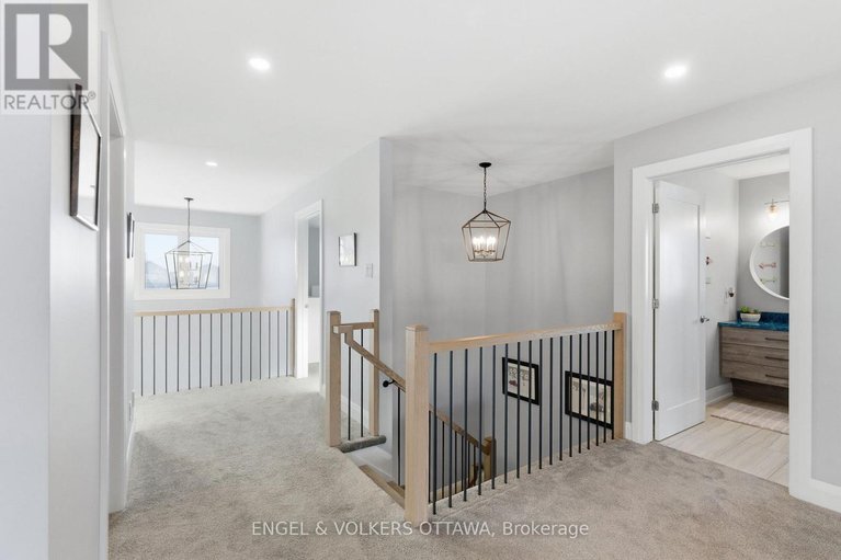 29326743/640-meadowridge-circle/carp/ottawa/ontario/K0A1L0_22