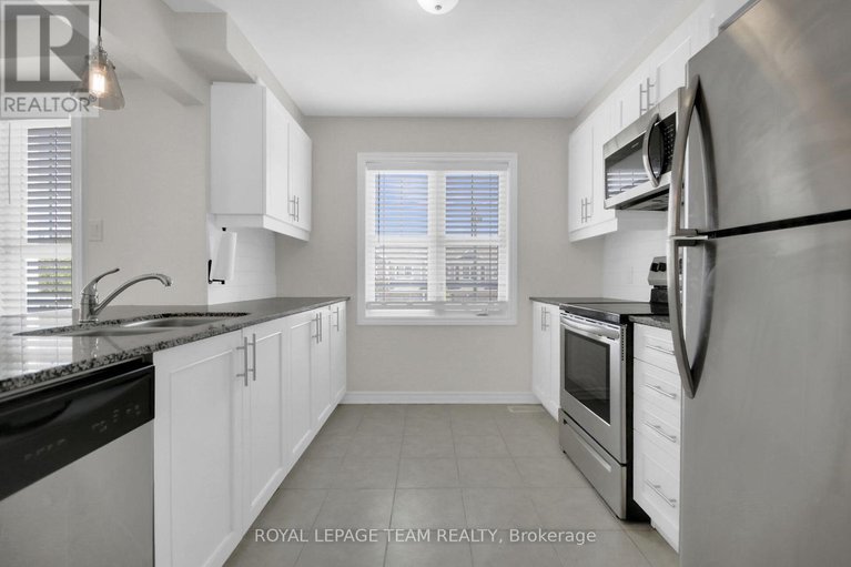 28828874/452-riverboat-heights/half-moon-bay/ottawa/ontario/K2J6K1_14