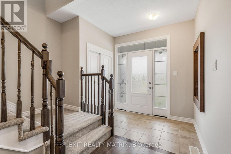 28843845/682-decoeur-drive/avalon-west/ottawa/ontario/K4A1H1_2