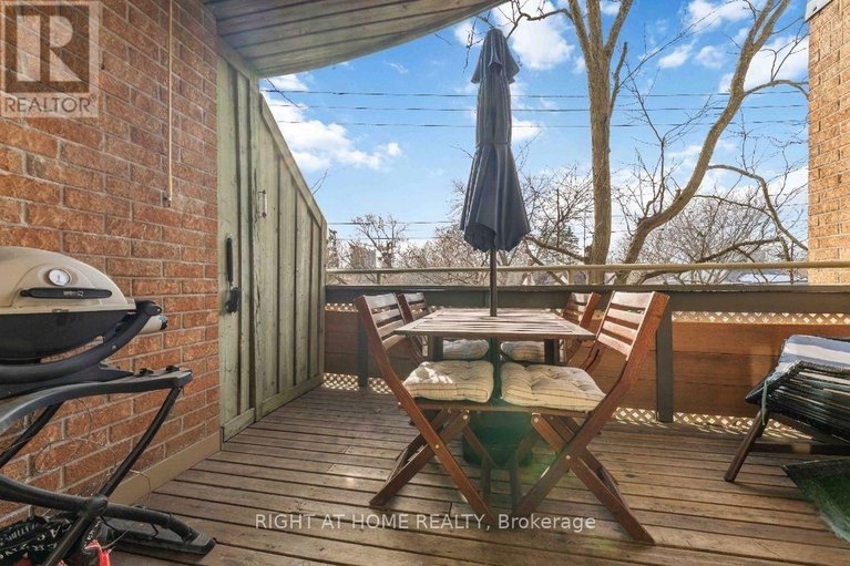 29450366/6-2-columbus-avenue/overbrook/ottawa/ontario/K1K1R3_21