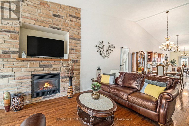 28864700/460-jasper-crescent/town-of-rockland/clarence-rockland/ontario/K4K0C7_6