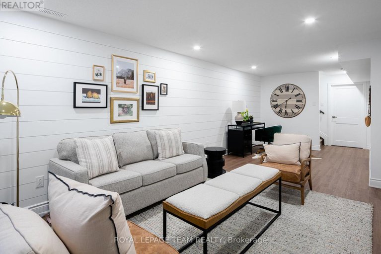 29169599/110-laurel-private/north-grenville-twp-kemptville-south/north-grenville/ontario/K0G1J0_11