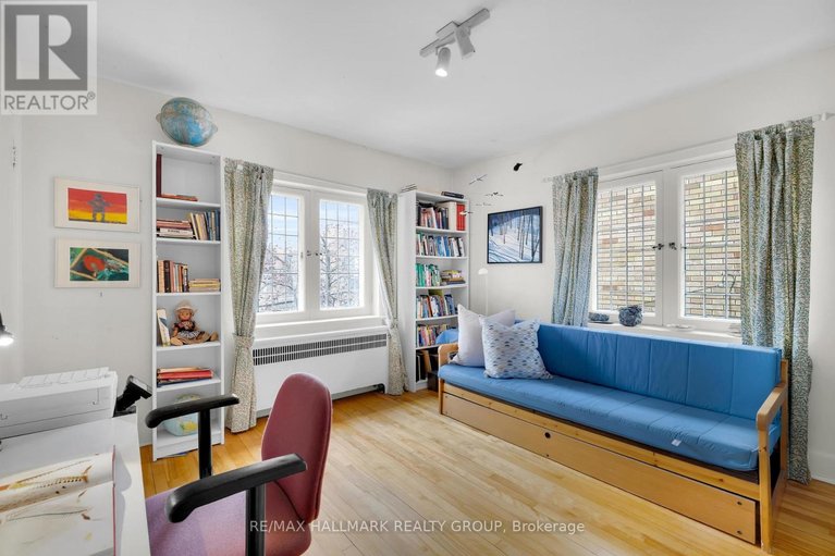 29609106/248-old-irving-place/civic-hospital/ottawa/ontario/K1Y2A1_20