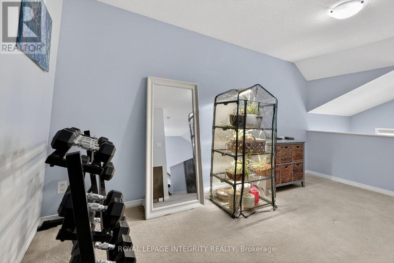 29311527/360-galston-private/mer-bleuebradley-estatesanderson-park/ottawa/ontario/K1W0G3_30