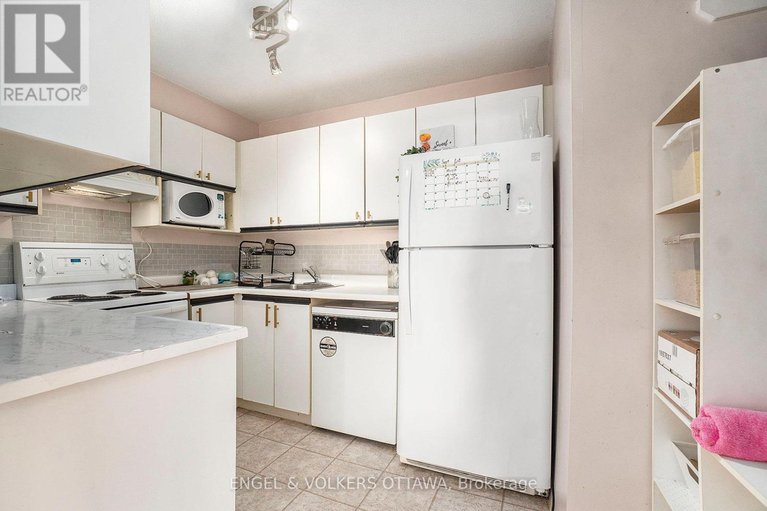 29567920/907-475-laurier-avenue-w/ottawa-centre/ottawa/ontario/K1R7X1_10