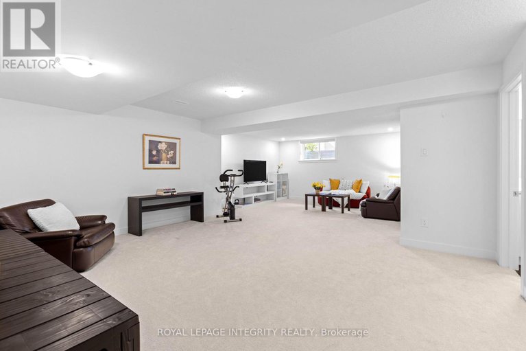 28786279/107-heirloom-street/riverside-southgloucester-glen/ottawa/ontario/K4M0L3_31
