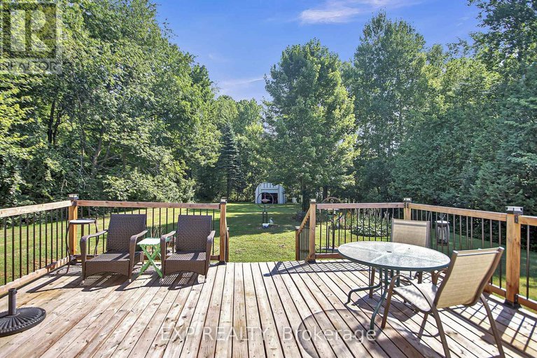 28769528/1083-eadie-road/village-of-russell/russell/ontario/K4R1E5_27