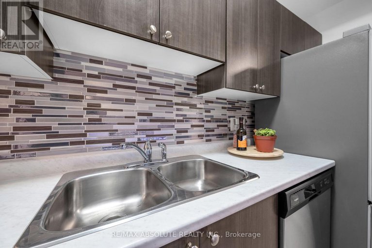 29244319/g-40-jaguar-private/emerald-meadowstrailwest/ottawa/ontario/K2V0J2_13