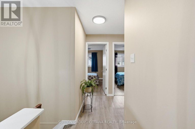 29623978/814-nesting-way/fallingbrookgardenway-south/ottawa/ontario/K4A3X2_21