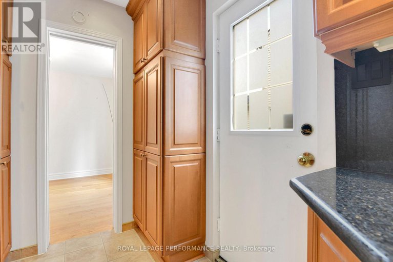 29066042/3804-autumnwood-street/emerald-woodssawmill-creek/ottawa/ontario/K1T2G8_10