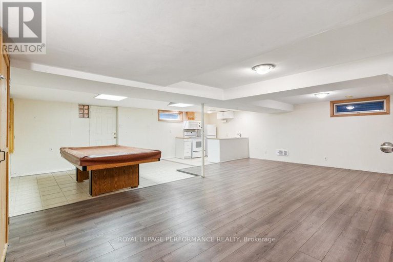 27687403/1932-marquis-avenue/ottawa/ontario/K1J8J2_24