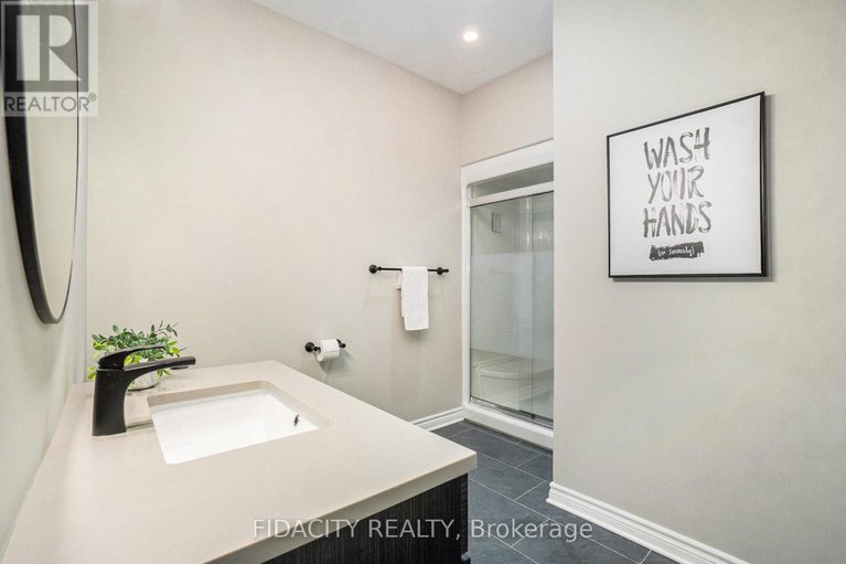 28652644/14-franklin-cathcart-crescent/stittsville-south/ottawa/ontario/K2S2A7_20