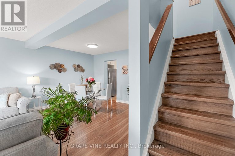 28499106/43-bentbrook-crescent/heritage-park/ottawa/ontario/K2J3Y1_22