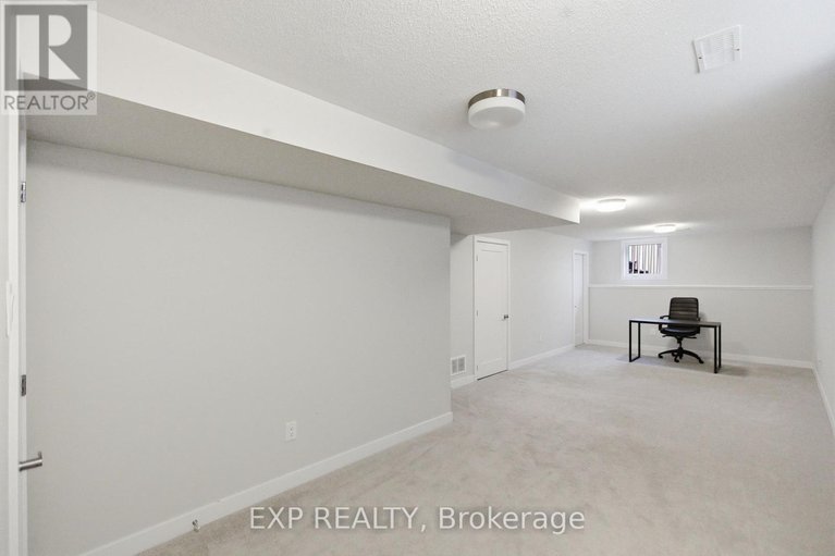 29555015/116-main-halyard-lane/half-moon-bay/ottawa/ontario/K2J7B6_24