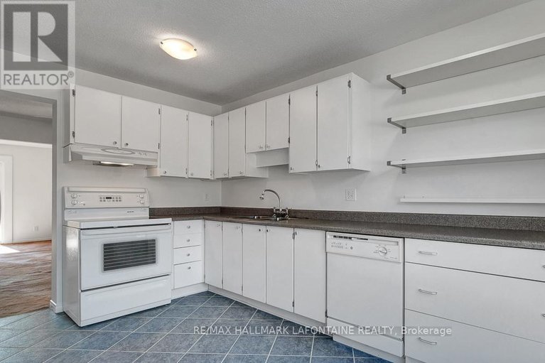 29638874/46-890-cahill-drive-w/hunt-club/ottawa/ontario/K1V9A4_11