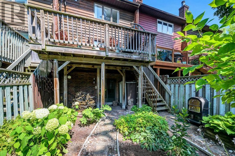 28804732/16-oakley-avenue/bayshore/ottawa/ontario/K2B6M6_26