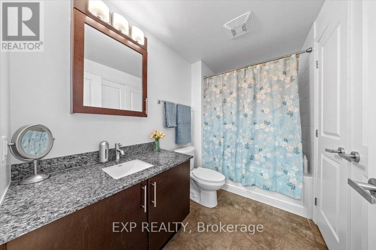 28749894/2505-242-rideau-street/sandy-hill/ottawa/ontario/K1N0B7_18