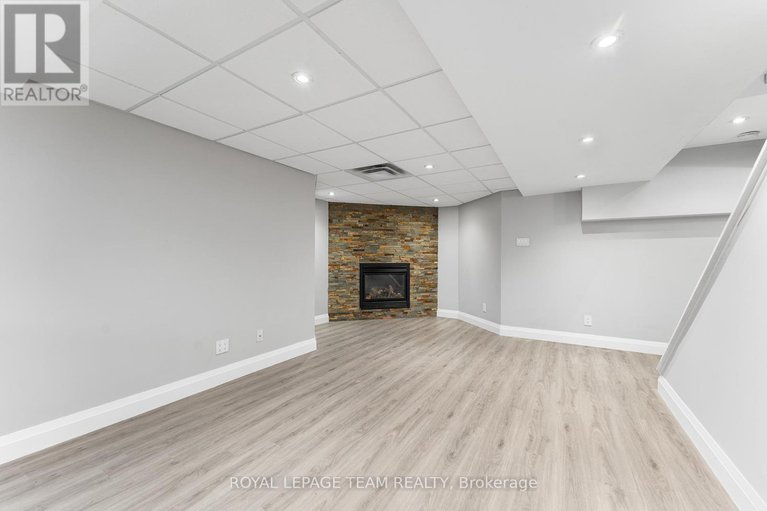 28628335/7474-mitch-owens-road/osgoode-twp-north-of-reg-rd-6/ottawa/ontario/K4P1K9_40