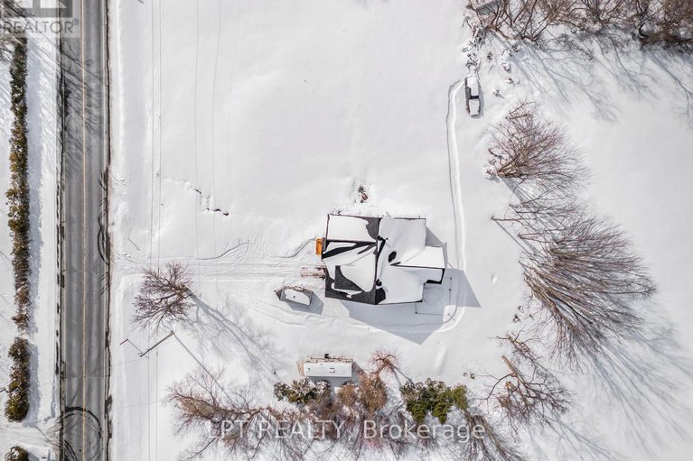 29402754/19779-county-road-25-road/south-glengarry-charlottenburgh-twp/south-glengarry/ontario/K0C1L0_34