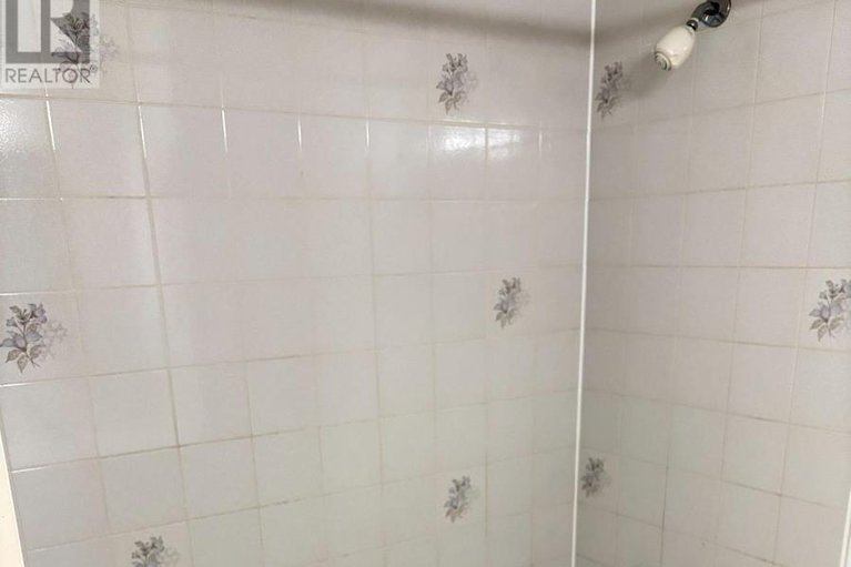 29478854/1501-launay-avenue/fallingbrookpineridge/ottawa/ontario/K4A3S1_27