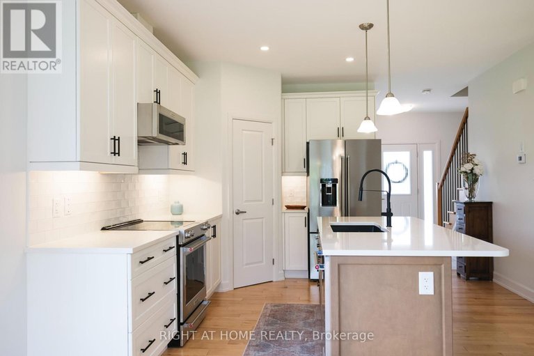 28657224/219-owen-lucas-street/mcnabbraeside-twps/mcnabbraeside/ontario/K7S3G8_6