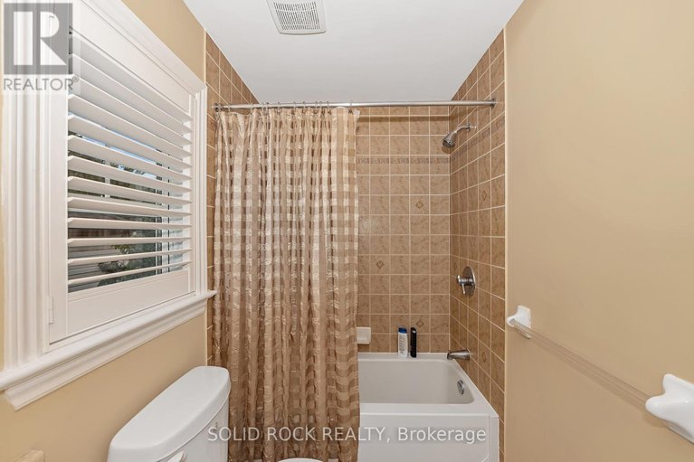 28578317/411-cache-bay-crescent-e/blossom-parkkemp-parkfindlay-creek/ottawa/ontario/K1T4H3_21