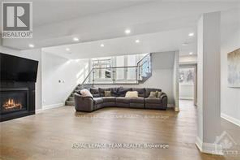 28941277/525-leimerk-court/manotick-village-manotick-estates/ottawa/ontario/K4M0B2_34