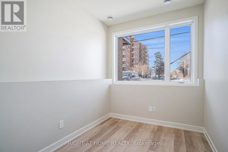 28471973/581-codds-road-n/cfb-rockcliffe-and-area/ottawa/ontario/K1K2G6_22