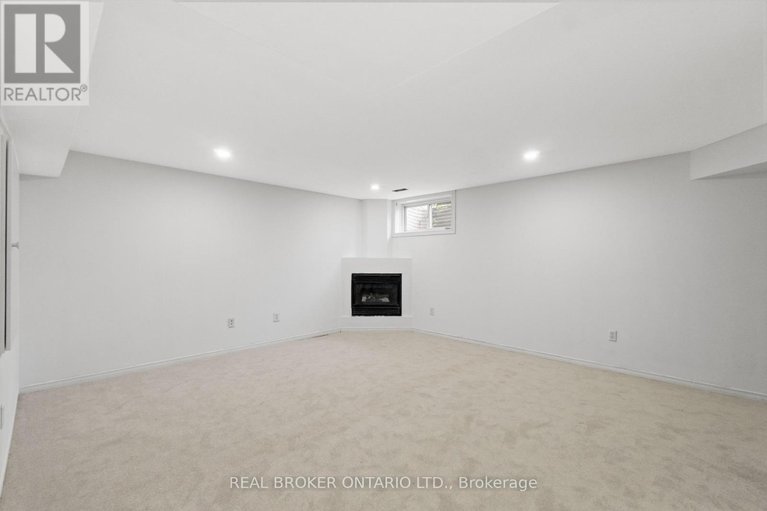 28793842/3-a-southpark-drive/blackburn-hamlet/ottawa/ontario/K1B3B8_39