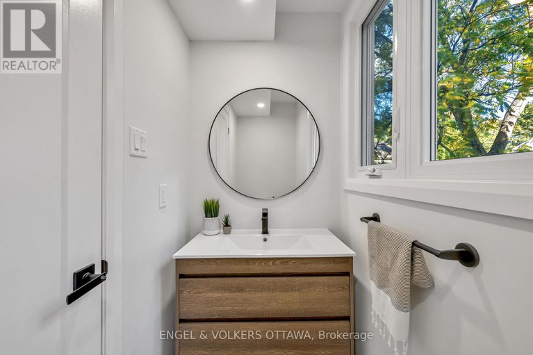 28979624/22-harvard-avenue/old-ottawa-south/ottawa/ontario/K1S4Z3_14