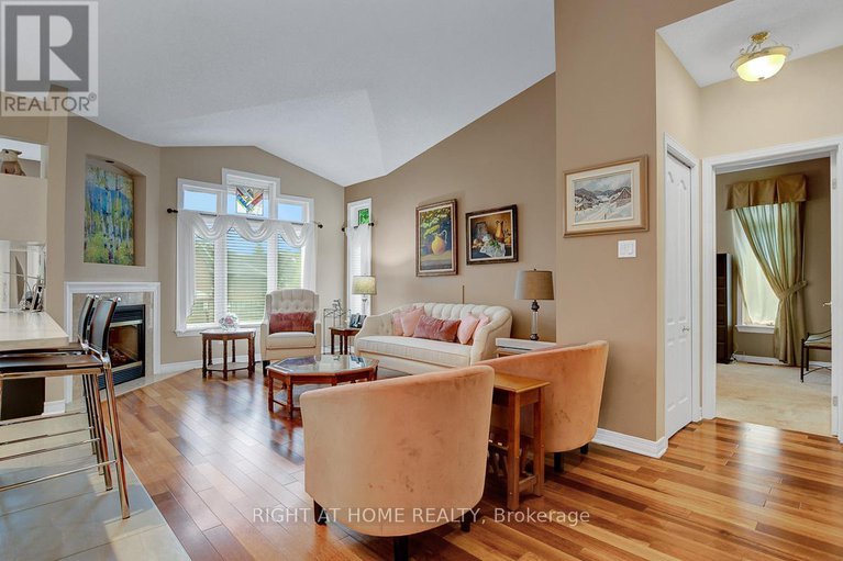 28557932/36-sable-run-drive/stittsville-central/ottawa/ontario/K2S1W8_7