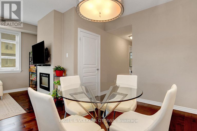 28759524/e-188-hornchurch-lane/longfields/ottawa/ontario/K2J2T3_6