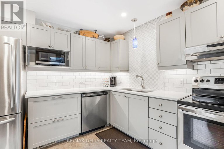 28932802/6320-sablewood-place/chapel-hill/ottawa/ontario/K1C7M6_10
