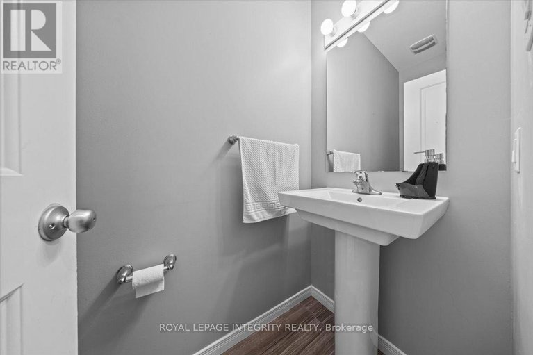 28631882/14-hackney-private/emerald-meadowstrailwest/ottawa/ontario/K2V0K8_4