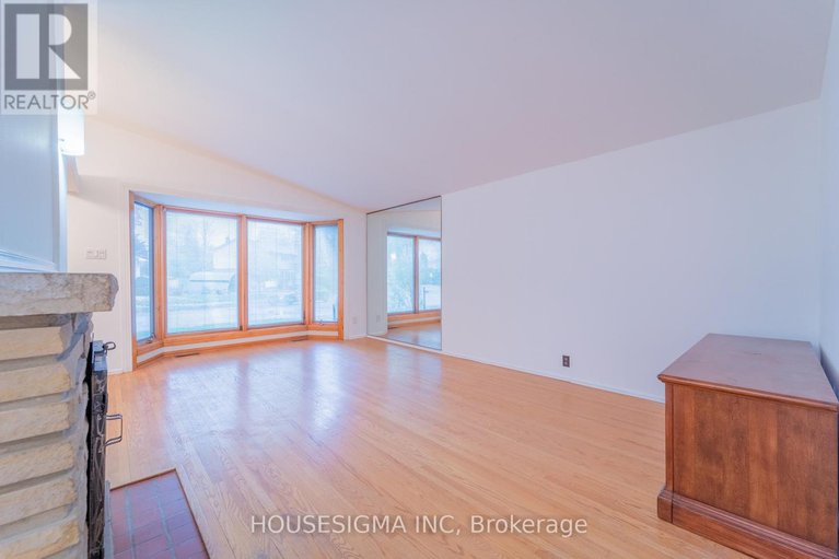 29056131/2335-harding-road/elmvale-acresurbandale/ottawa/ontario/K1G3B7_8