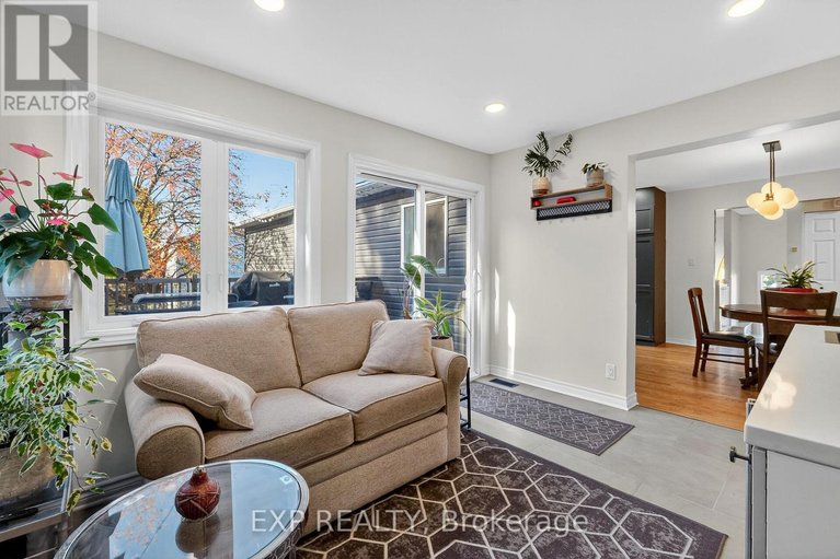 29690360/544-loucks-drive/village-of-russell/russell/ontario/K4R1B6_21