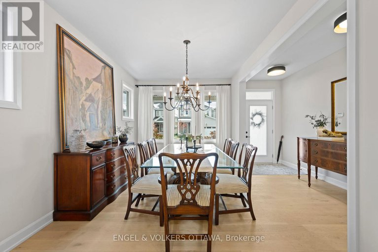 29113056/23-pacing-walk/goulbourn-twp-from-franktown-rdsouth-to-rideau/ottawa/ontario/K0A2Z0_3