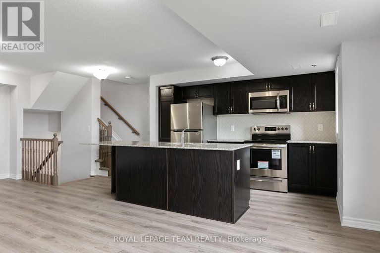 28814847/75-563-ozawa-private/cfb-rockcliffe-and-area/ottawa/ontario/K1K4Z9_7