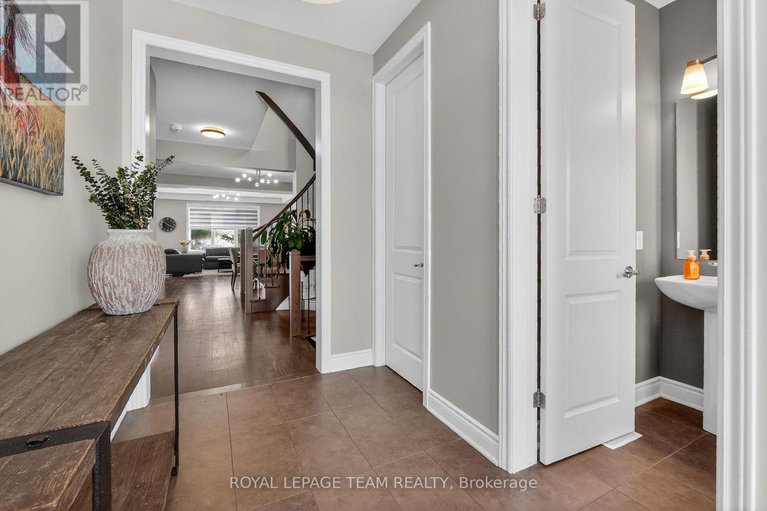 29368970/326-eucalyptus-circle/stittsville-north/ottawa/ontario/K2S1B9_3