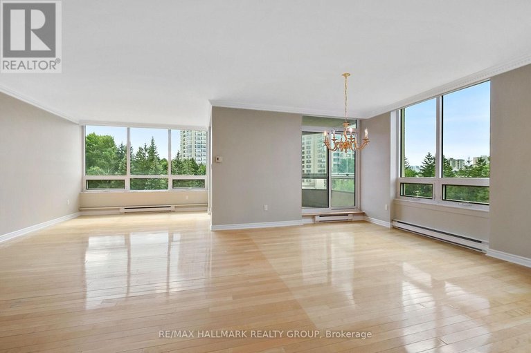 28638774/301-1480-riverside-drive/riverview-park/ottawa/ontario/K1G5H2_17
