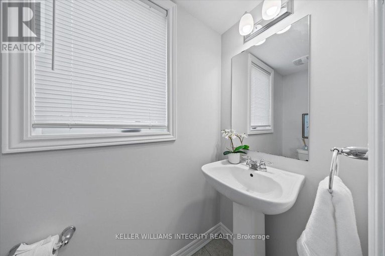 28450552/278-haliburton-heights/emerald-meadowstrailwest/ottawa/ontario/K2V0R5_29